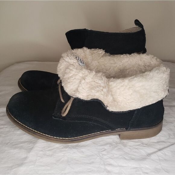 Steve Madden black suede ankle booties - Picture 5 of 10